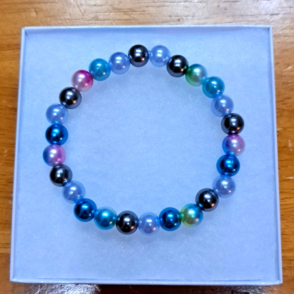 Calming Breeze Pearl Bracelet